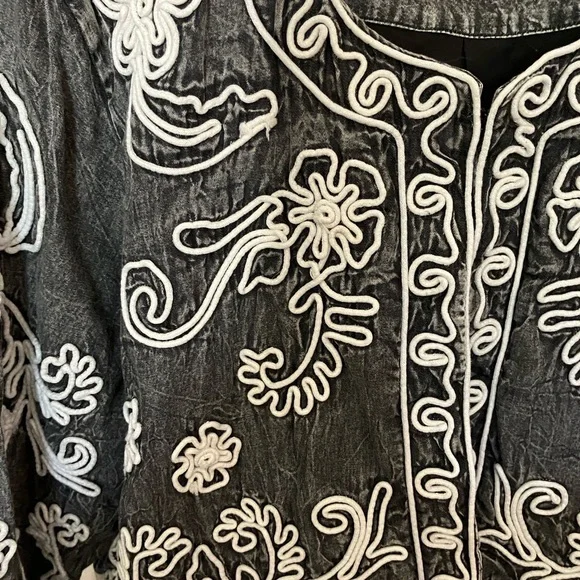 Soft Surroundings Textured Gray Top - Picture 7 of 8